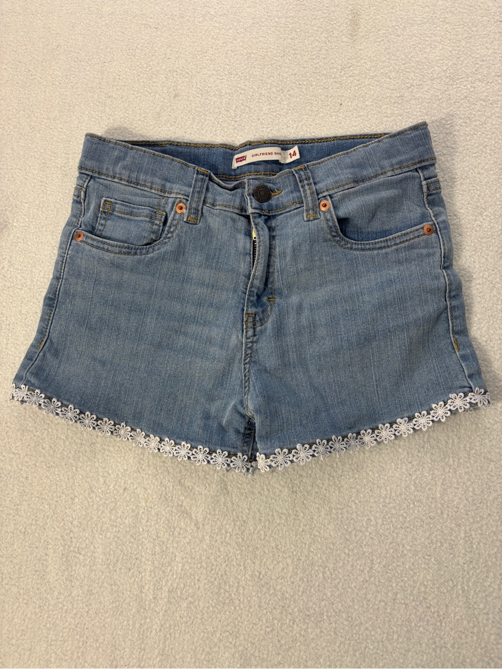 Levi's Girls Girlfriend Denim Shorts Size 14 Light Wash Crochet Lace Daisy Trim